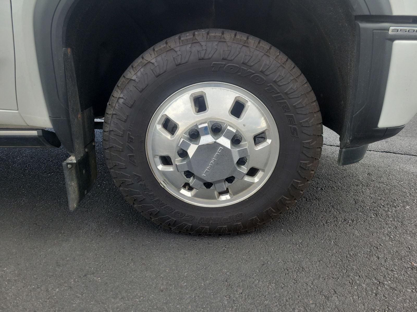 2024 GMC Sierra 3500HD Denali