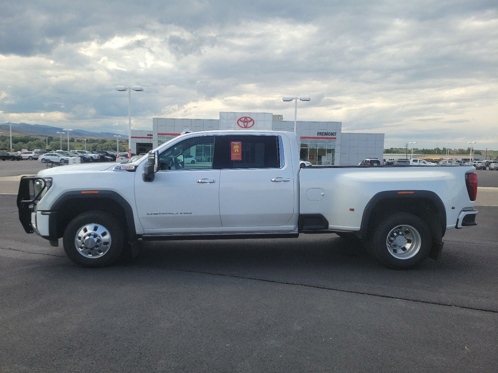 2024 GMC Sierra 3500HD Denali
