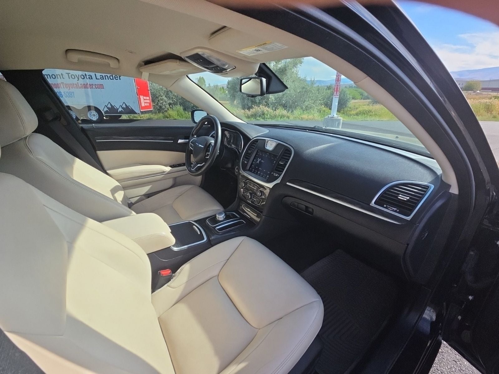 2020 Chrysler 300 Touring