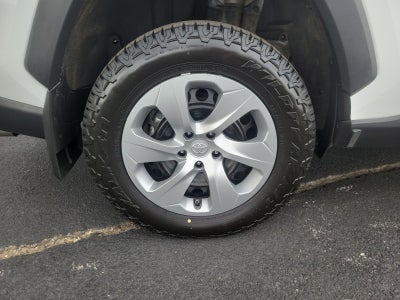 2020 Toyota RAV4 LE