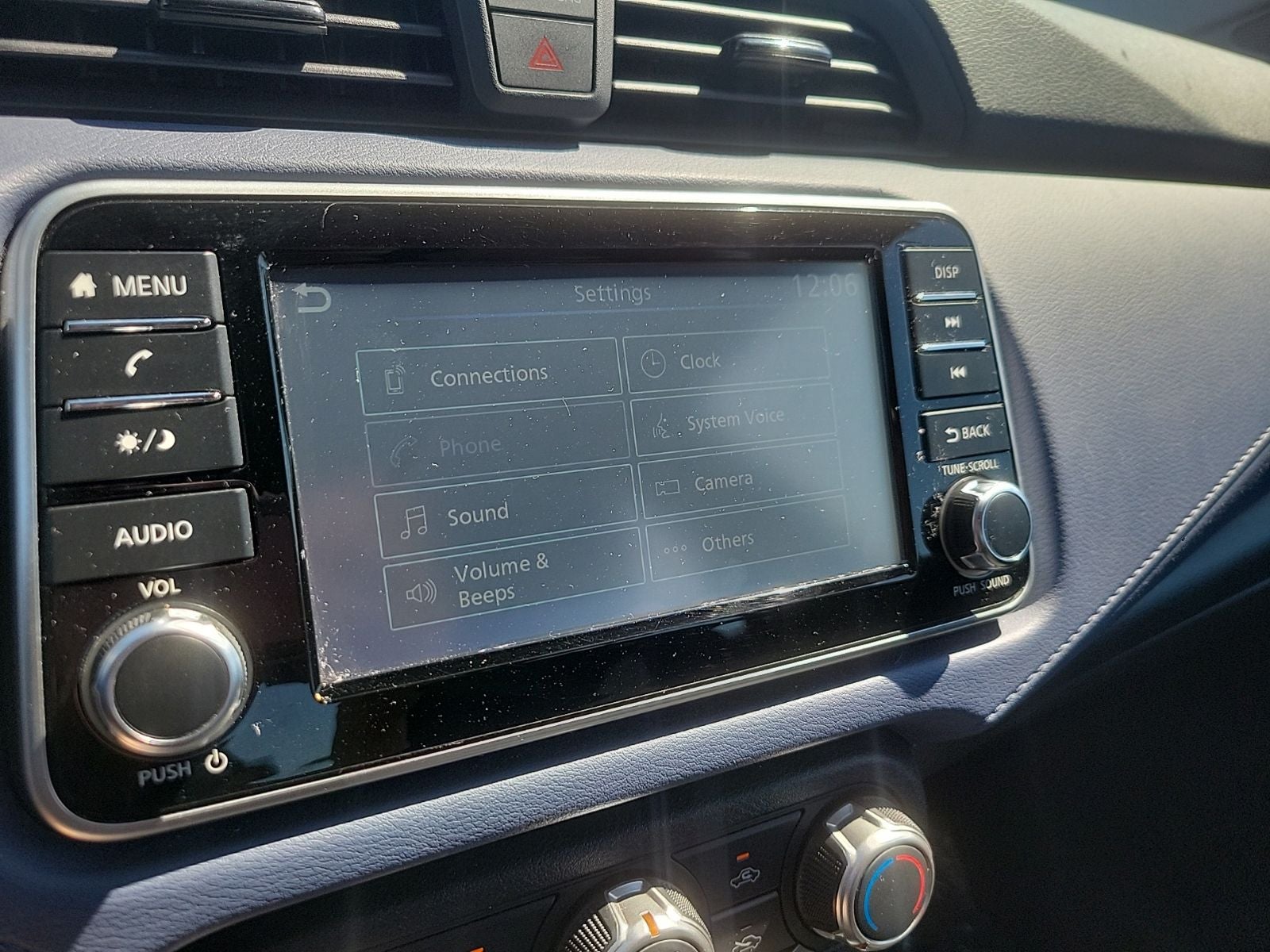 2024 Nissan Versa 1.6 SV