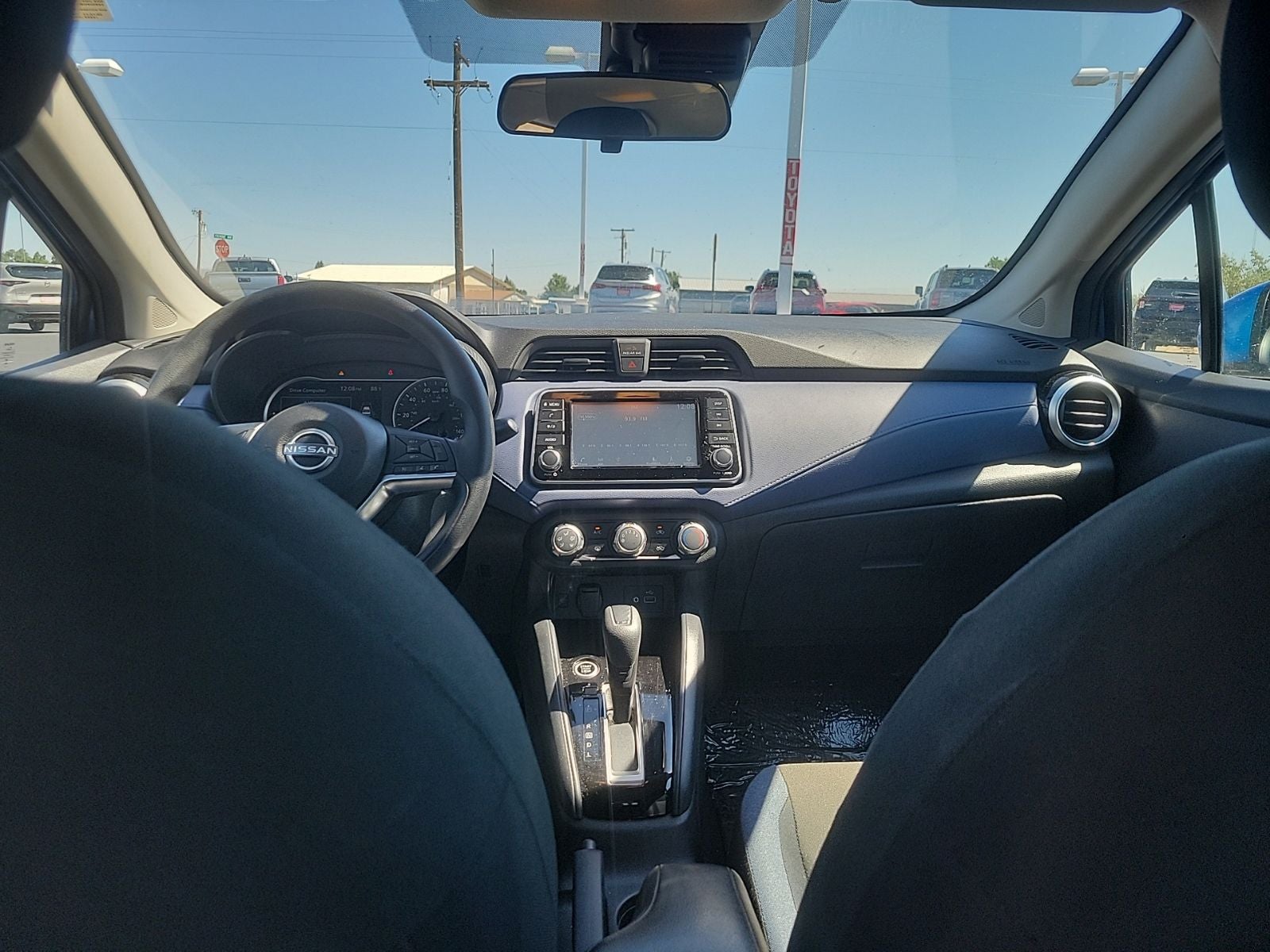2024 Nissan Versa 1.6 SV