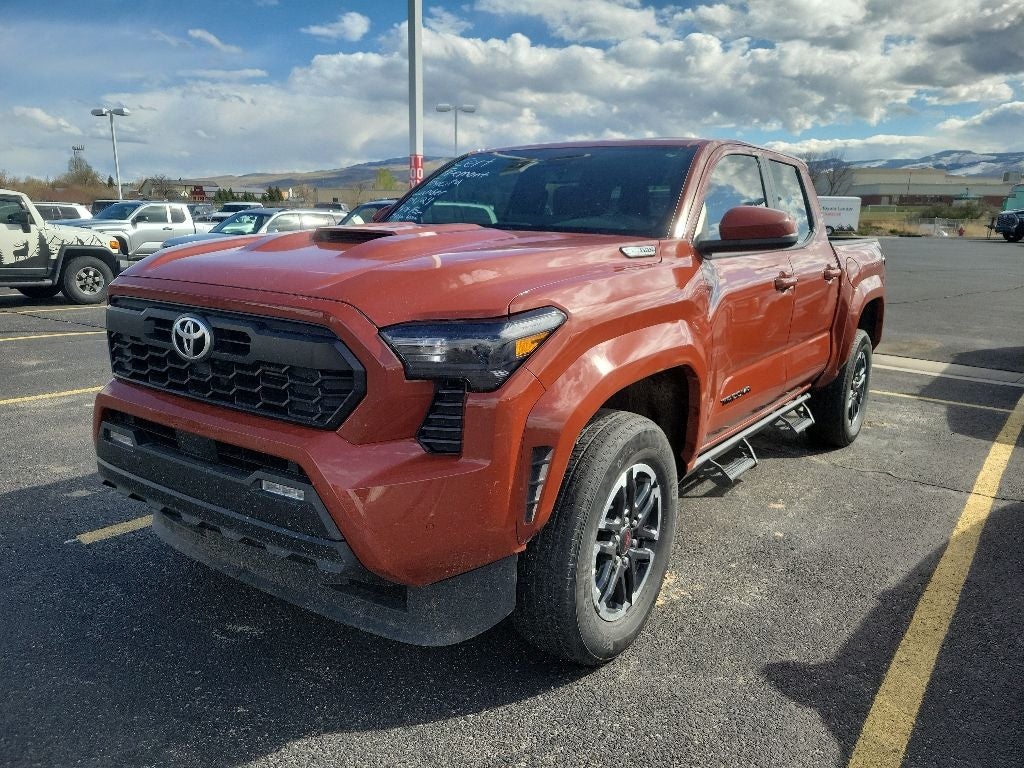 2025 Toyota Tacoma Hybrid TRD Sport