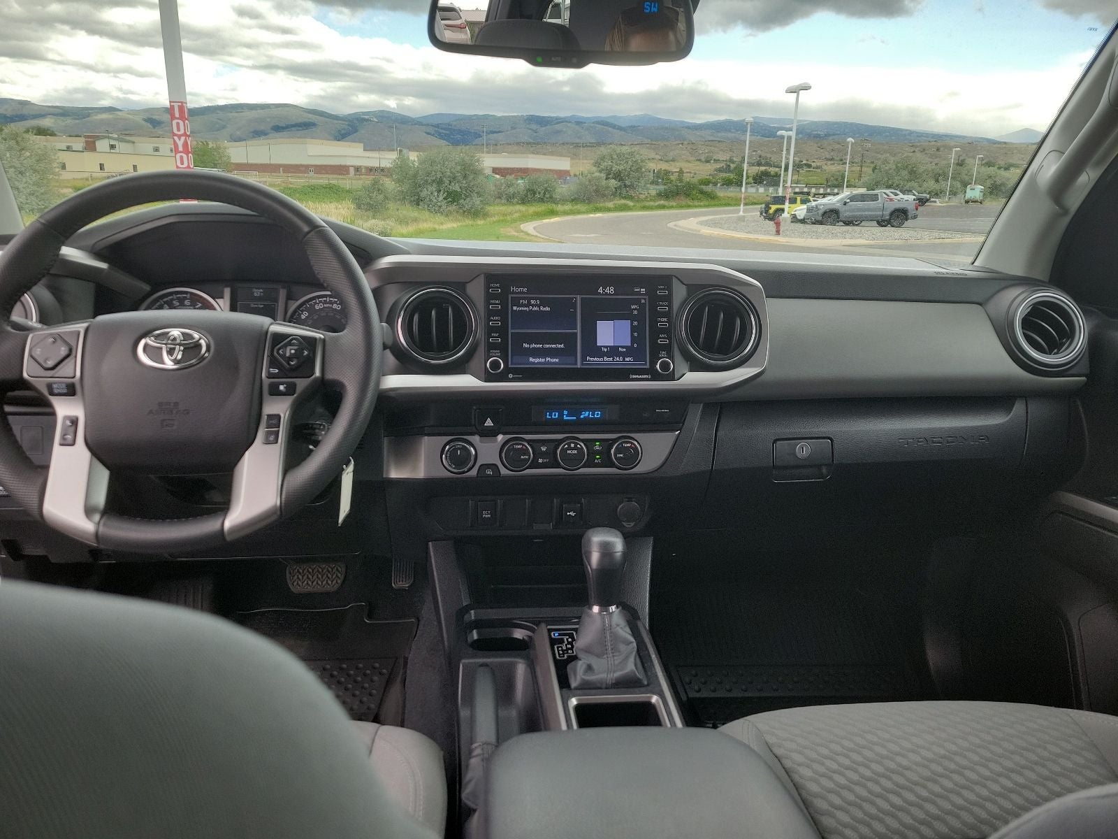 2022 Toyota Tacoma SR5 V6