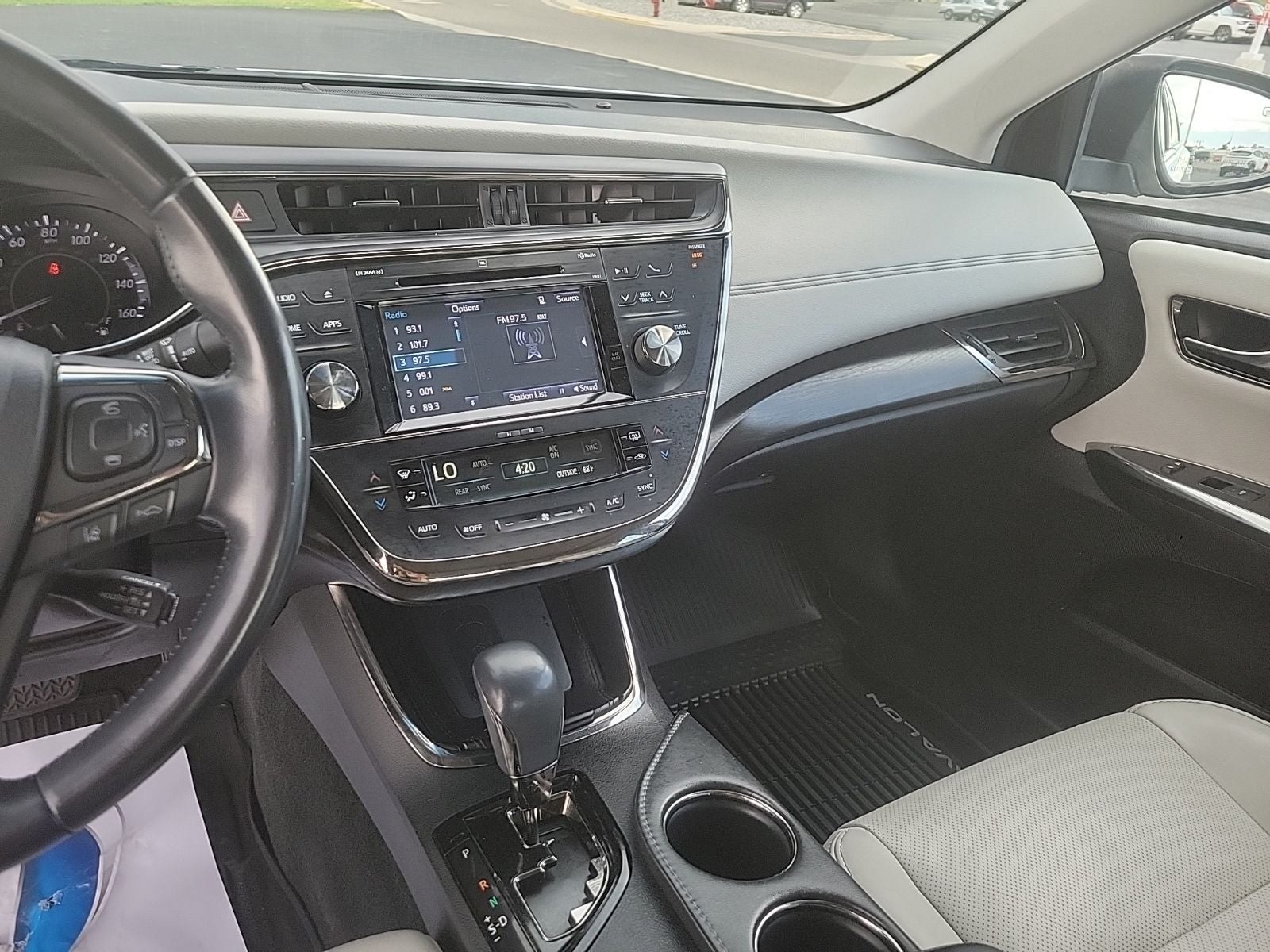 2018 Toyota Avalon Hybrid Limited