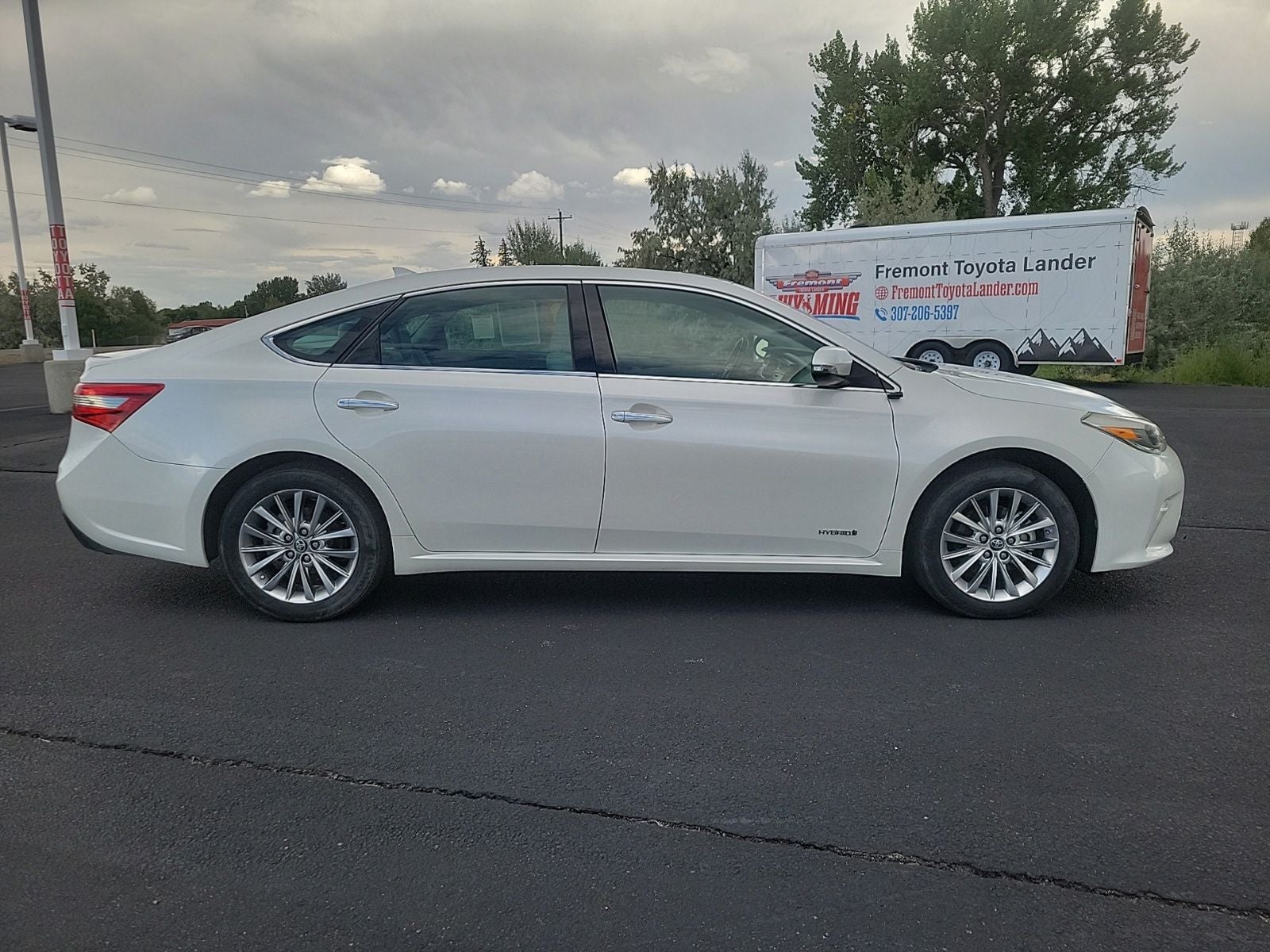 2018 Toyota Avalon Hybrid Limited