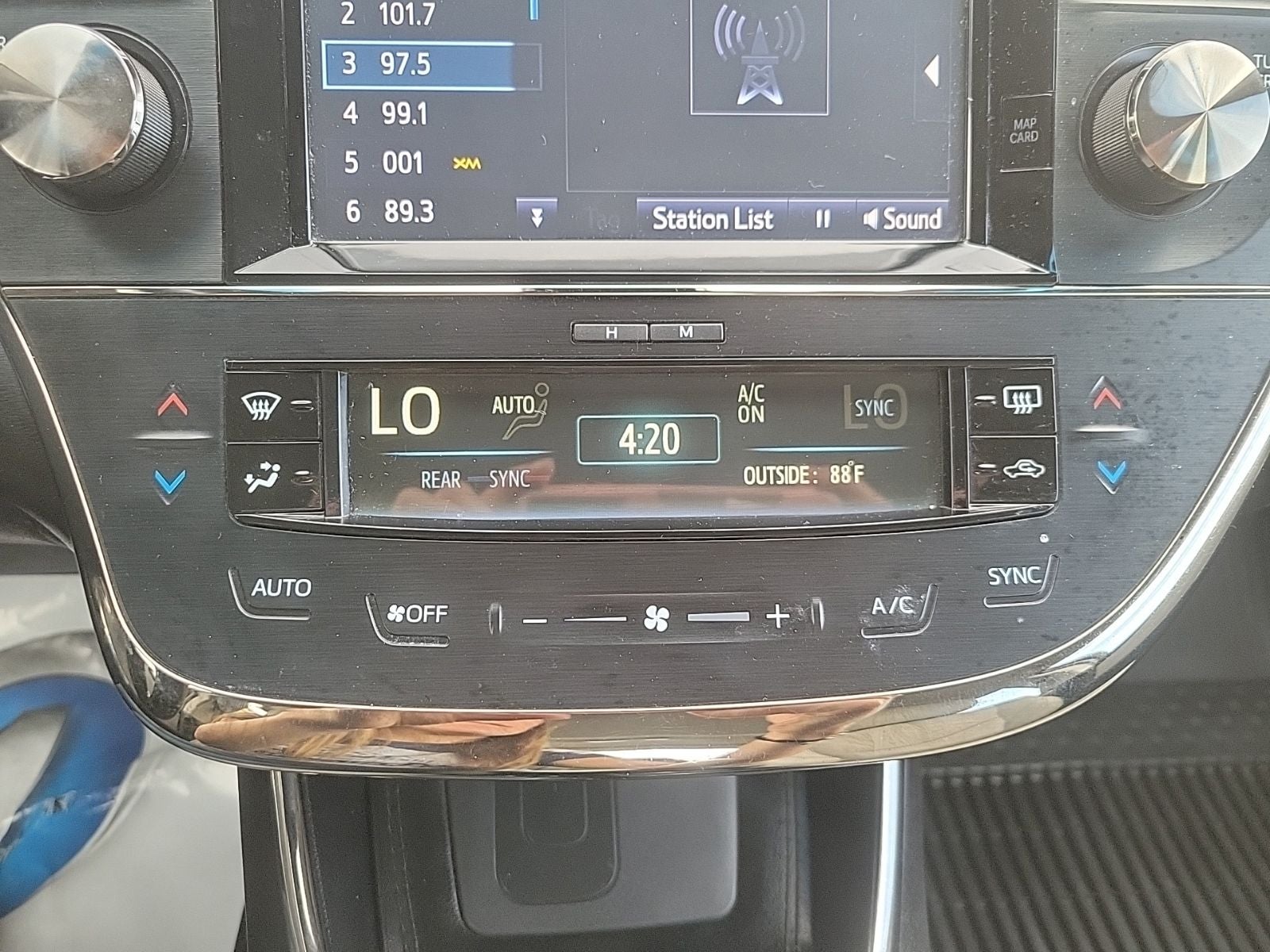 2018 Toyota Avalon Hybrid Limited