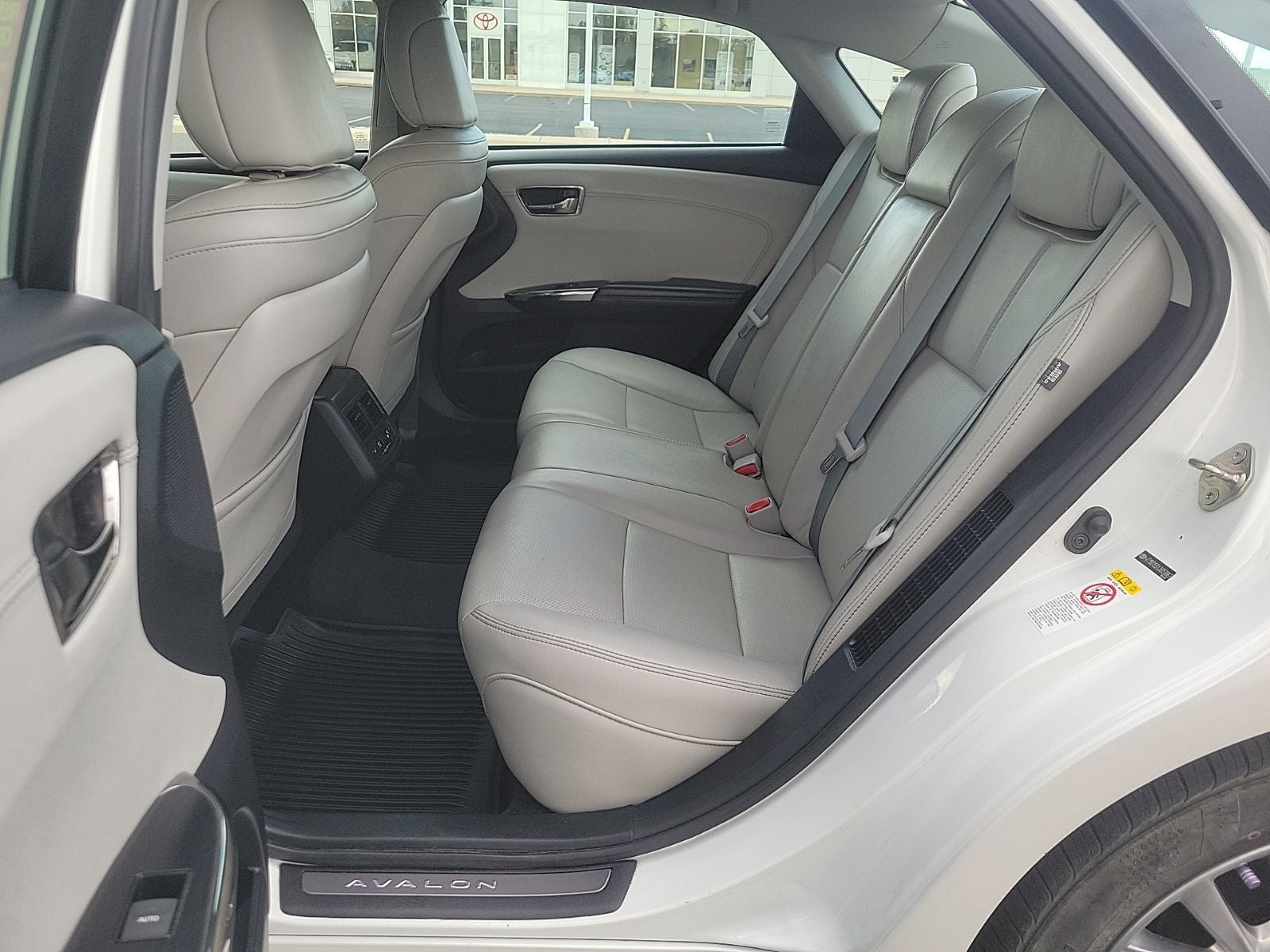 2018 Toyota Avalon Hybrid Limited