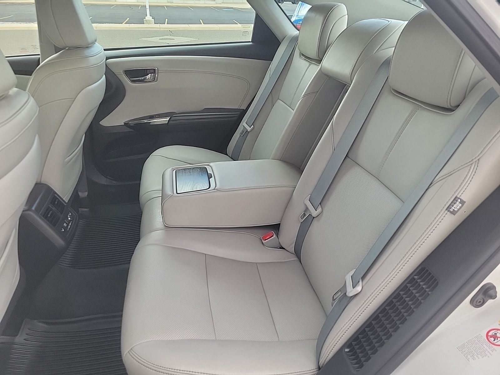 2018 Toyota Avalon Hybrid Limited