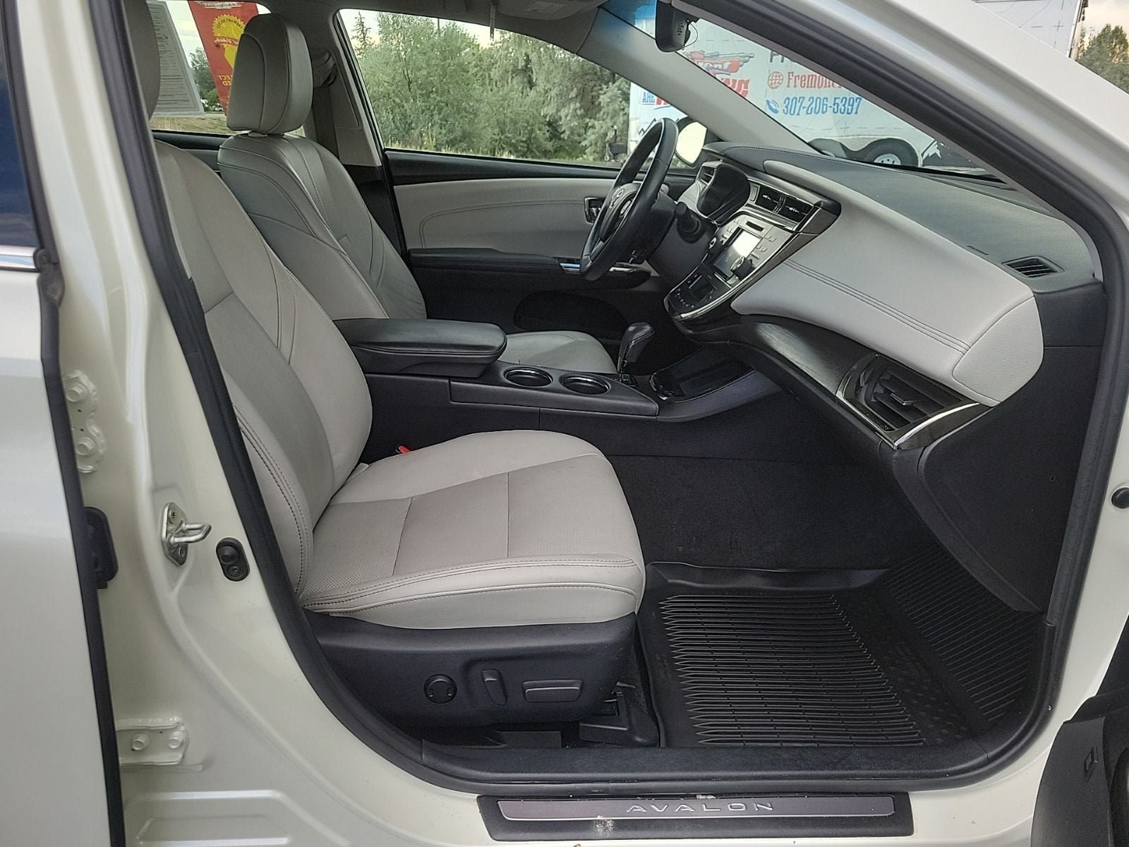 2018 Toyota Avalon Hybrid Limited