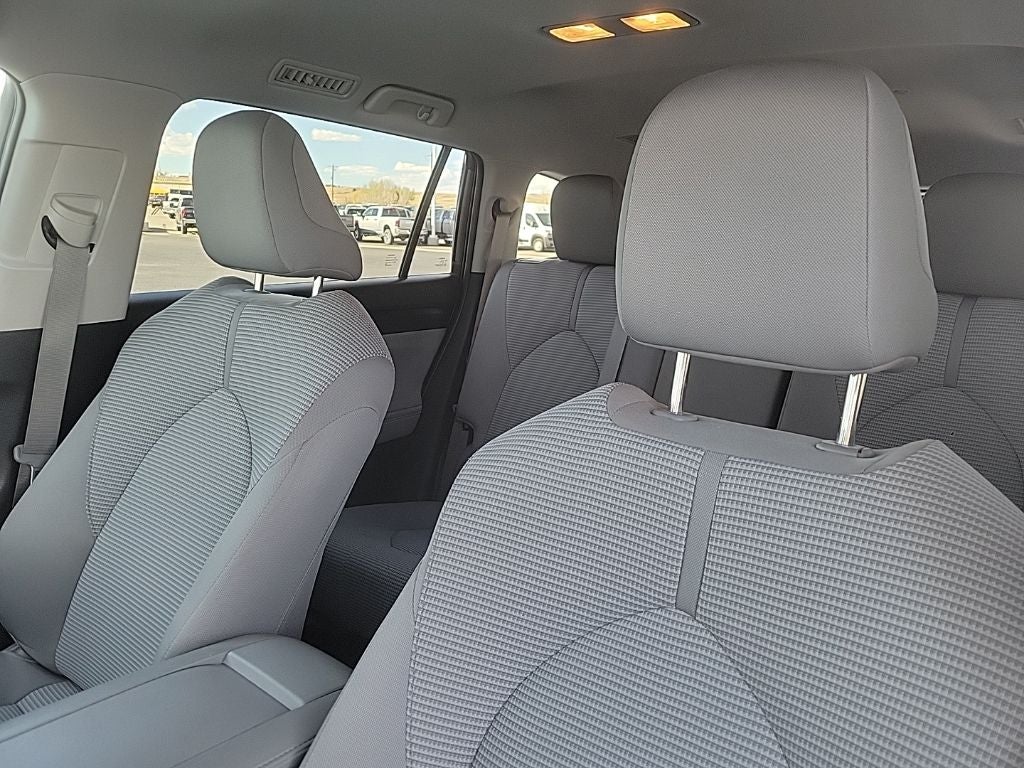 2021 Toyota Highlander L