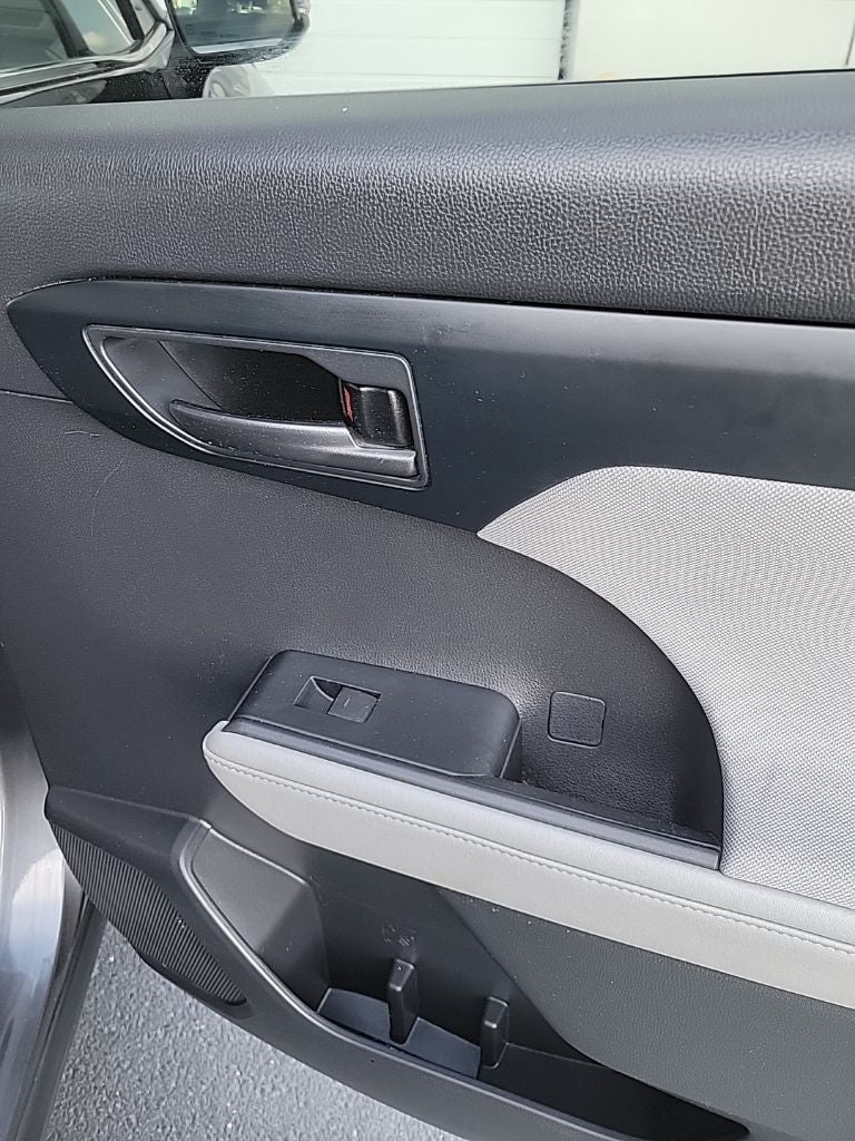 2021 Toyota Highlander L