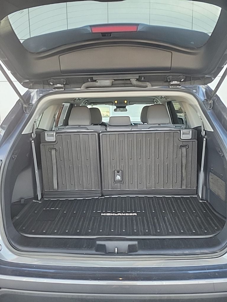 2021 Toyota Highlander L