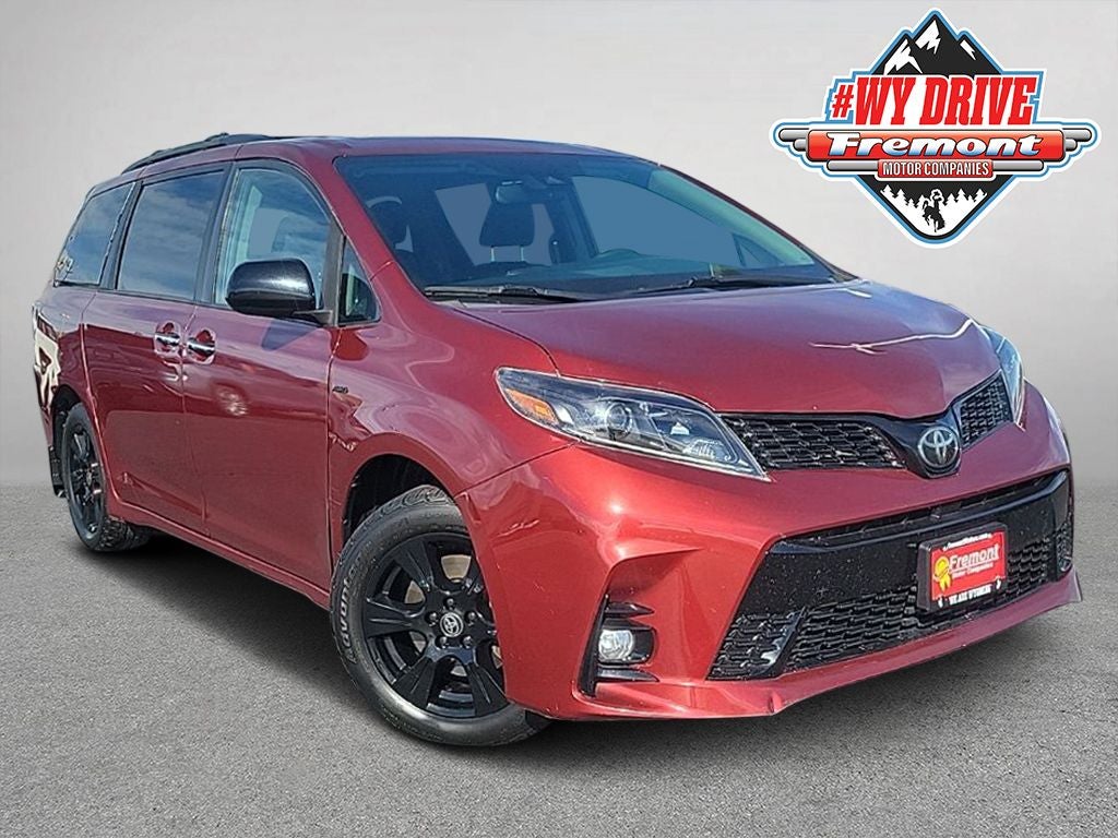 2020 Toyota Sienna SE 7 Passenger