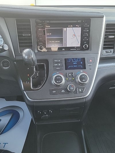 2020 Toyota Sienna SE 7 Passenger