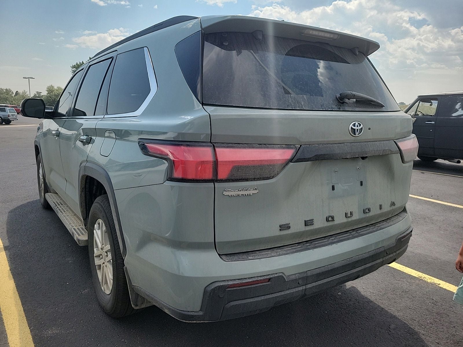 2024 Toyota Sequoia SR5