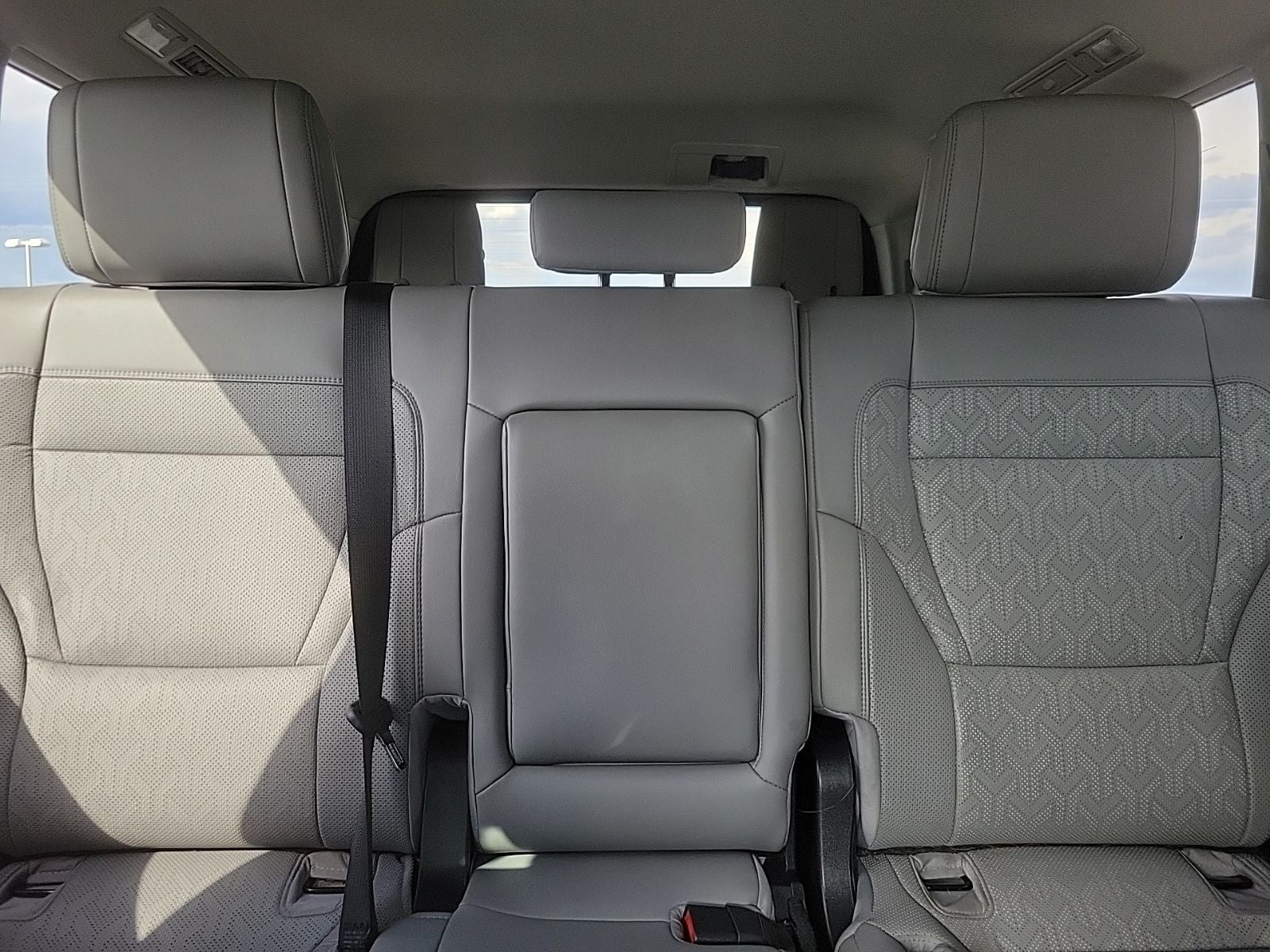 2024 Toyota Sequoia SR5