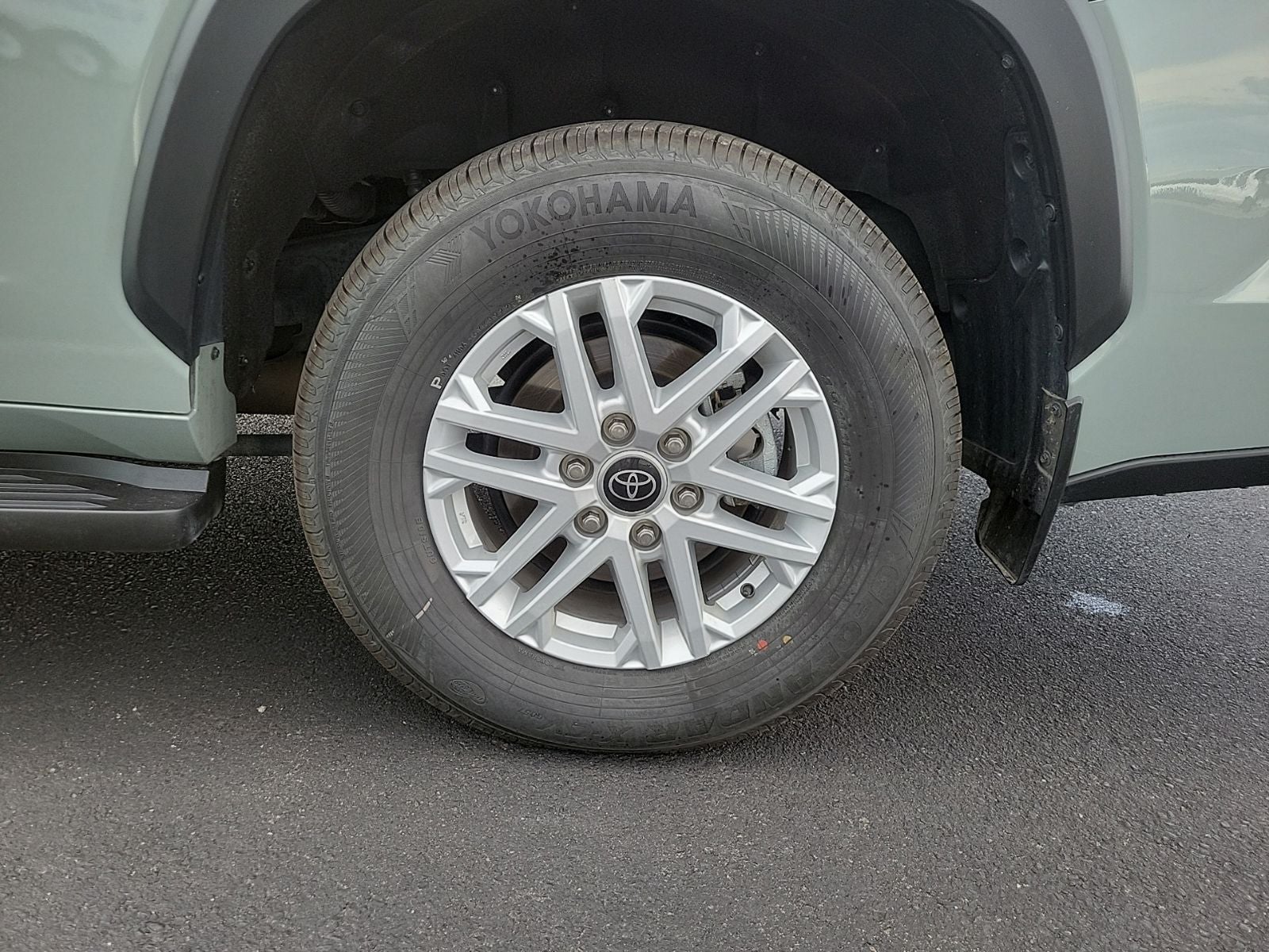 2024 Toyota Sequoia SR5