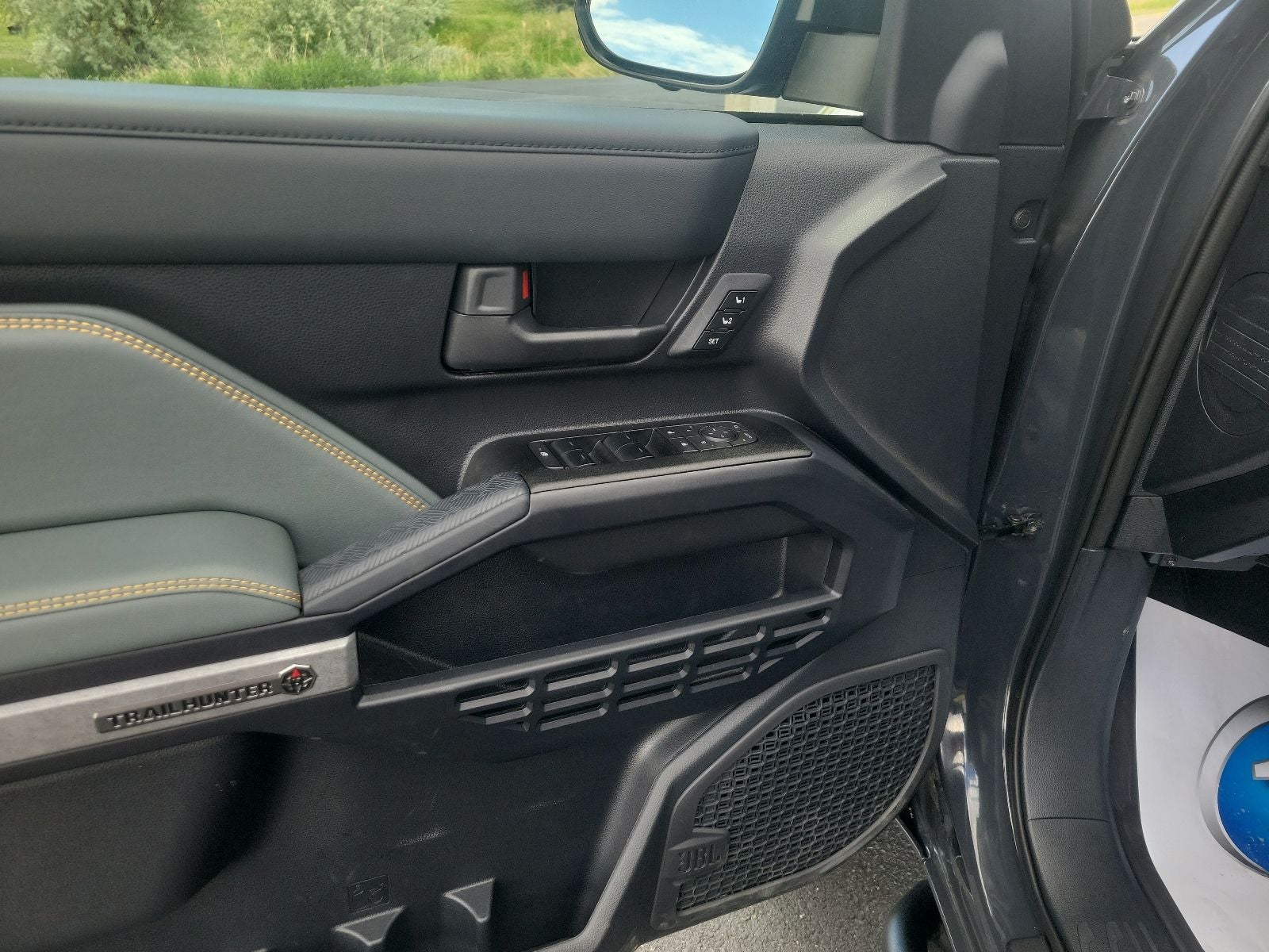 2025 Toyota 4Runner i-FORCE MAX Hybrid Trailhunter
