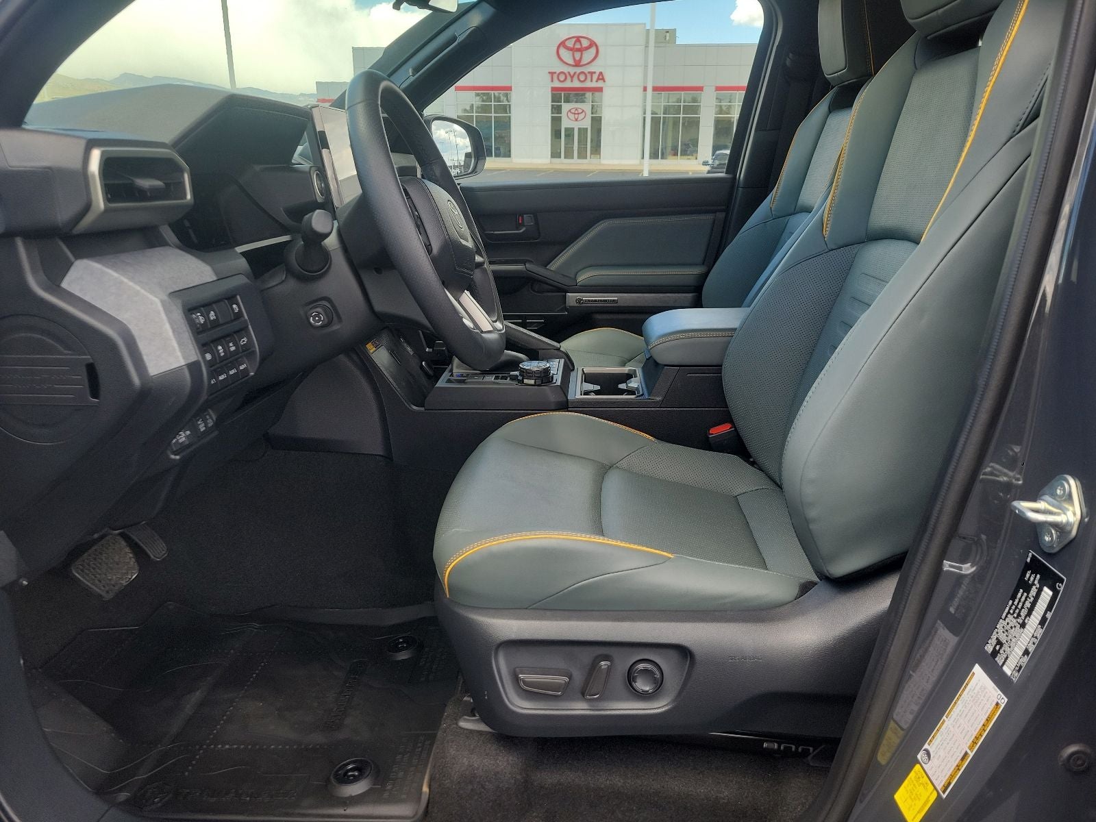 2025 Toyota 4Runner i-FORCE MAX Hybrid Trailhunter