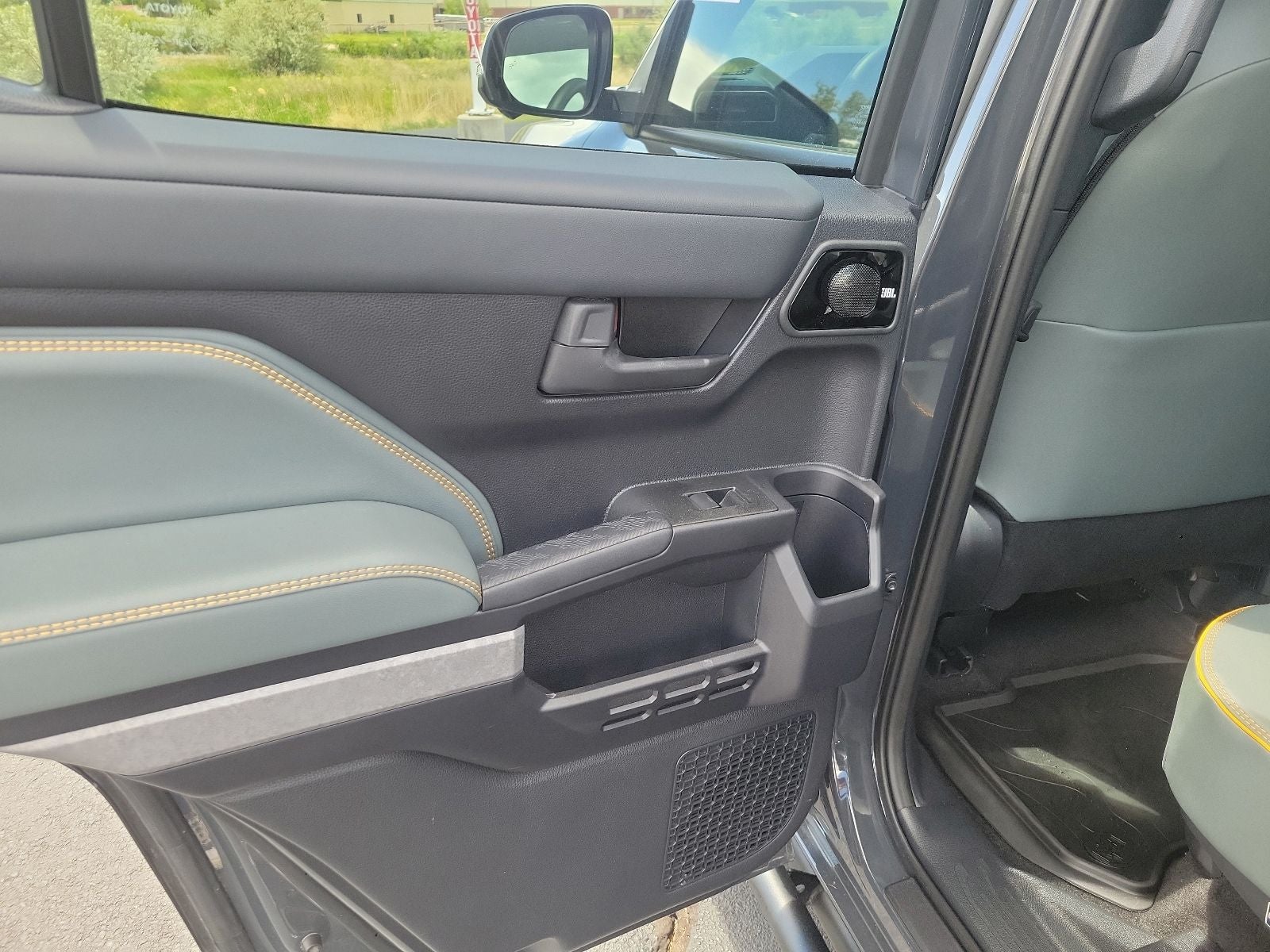 2025 Toyota 4Runner i-FORCE MAX Hybrid Trailhunter