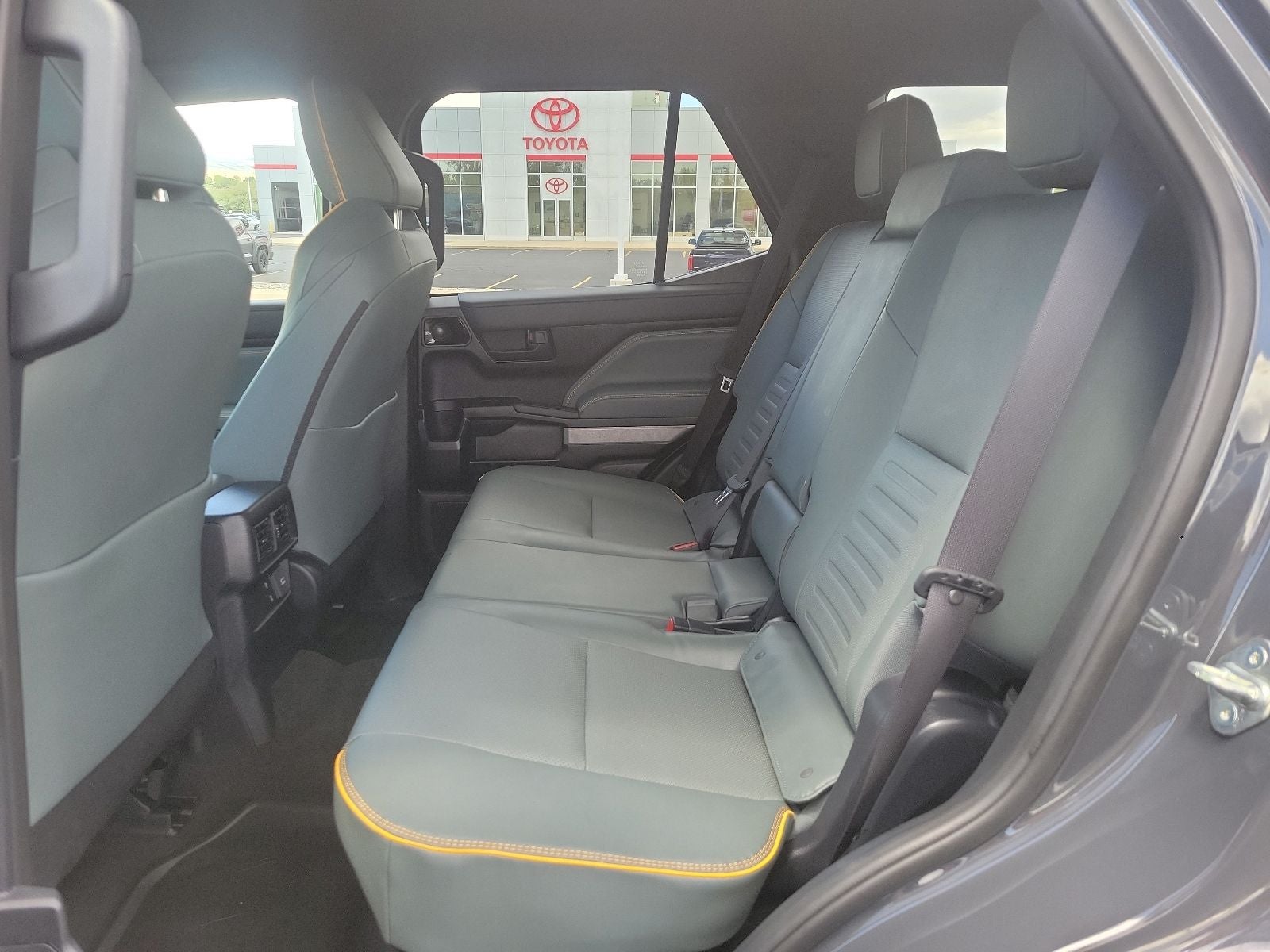 2025 Toyota 4Runner i-FORCE MAX Hybrid Trailhunter