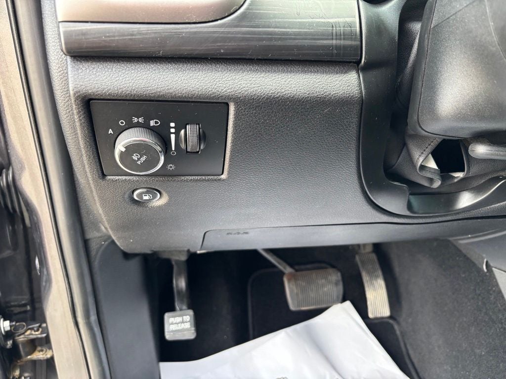 2019 Jeep Grand Cherokee Laredo E