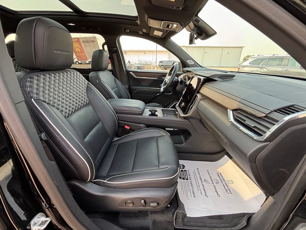 2024 GMC Acadia Denali