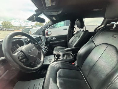 2020 Chrysler Pacifica Touring L