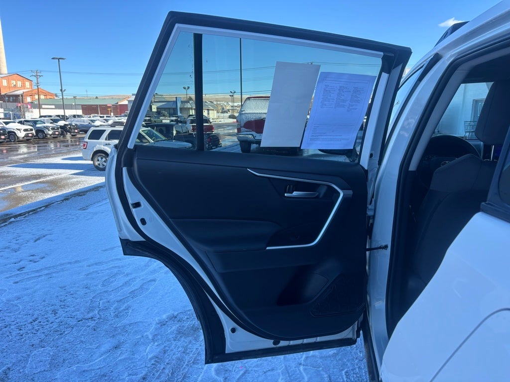 2023 Toyota RAV4 XLE AWD