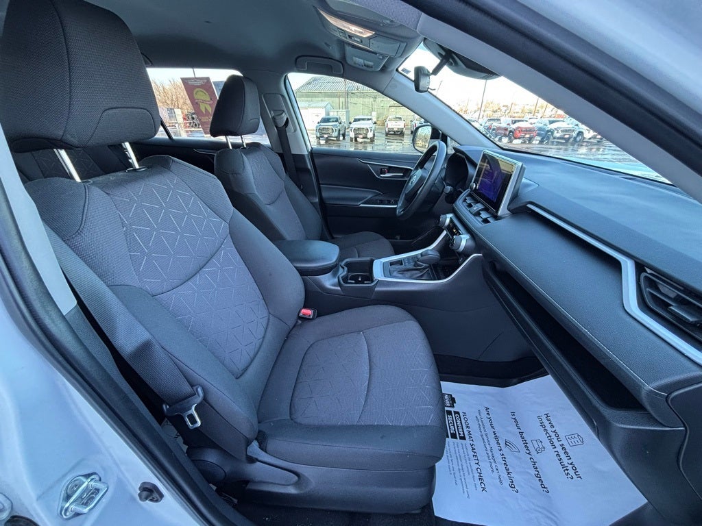 2023 Toyota RAV4 XLE AWD