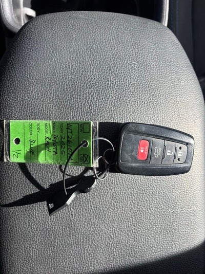 2025 Toyota RAV4 Hybrid SE