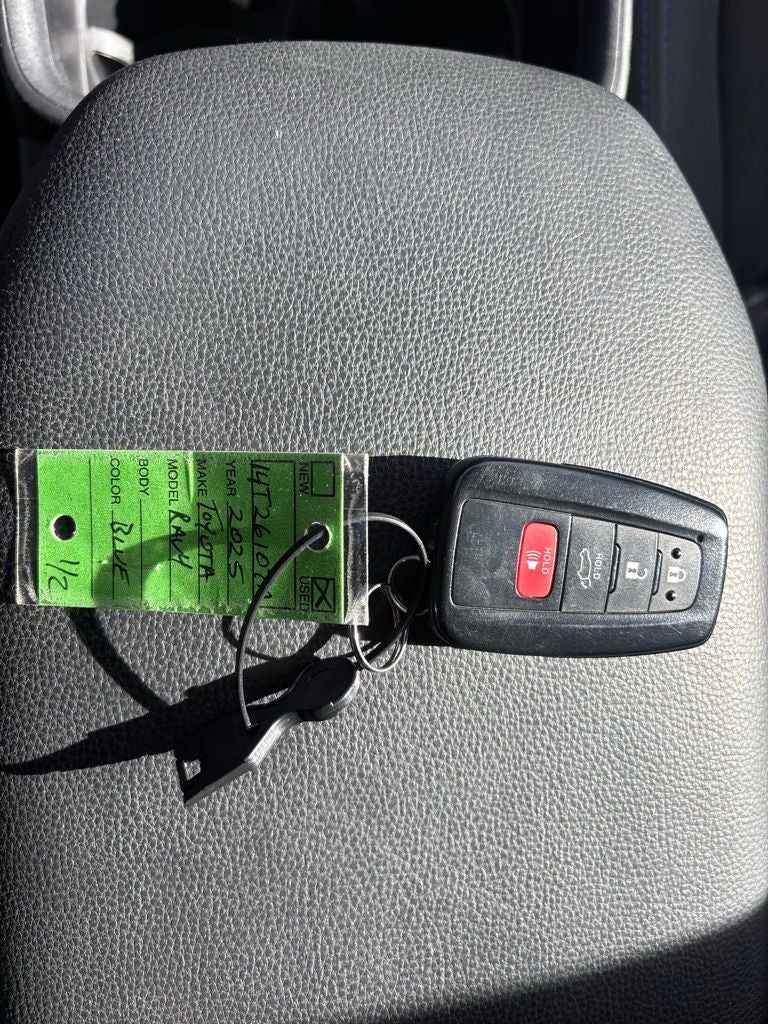 2025 Toyota RAV4 Hybrid SE