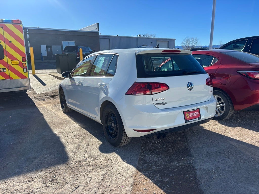 2016 Volkswagen Golf TSI S 4-Door
