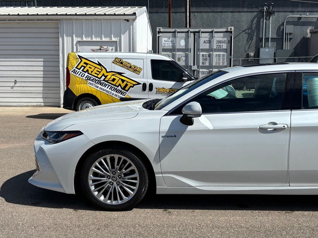 2021 Toyota Avalon Hybrid Limited