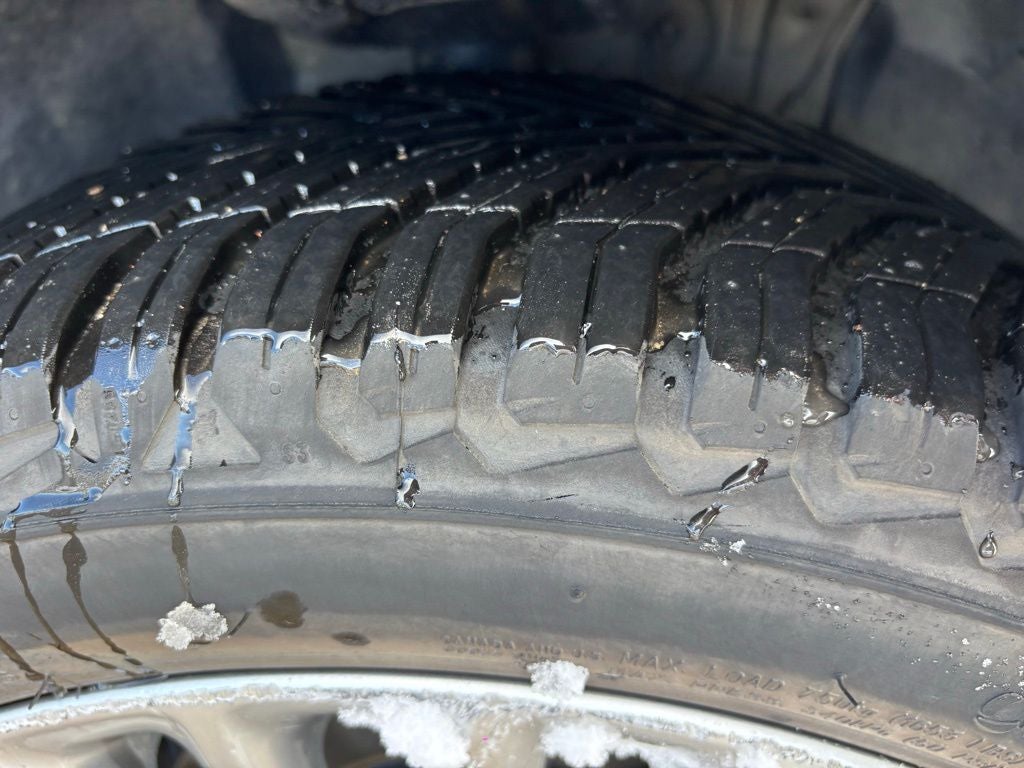 2021 Toyota Avalon Hybrid Limited