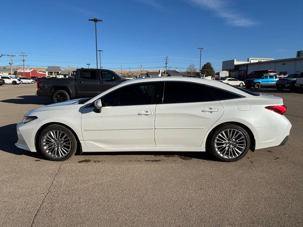 2022 Toyota Avalon Limited