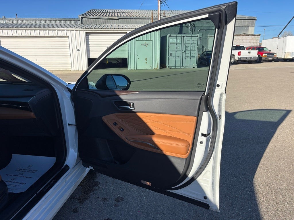 2022 Toyota Avalon Limited