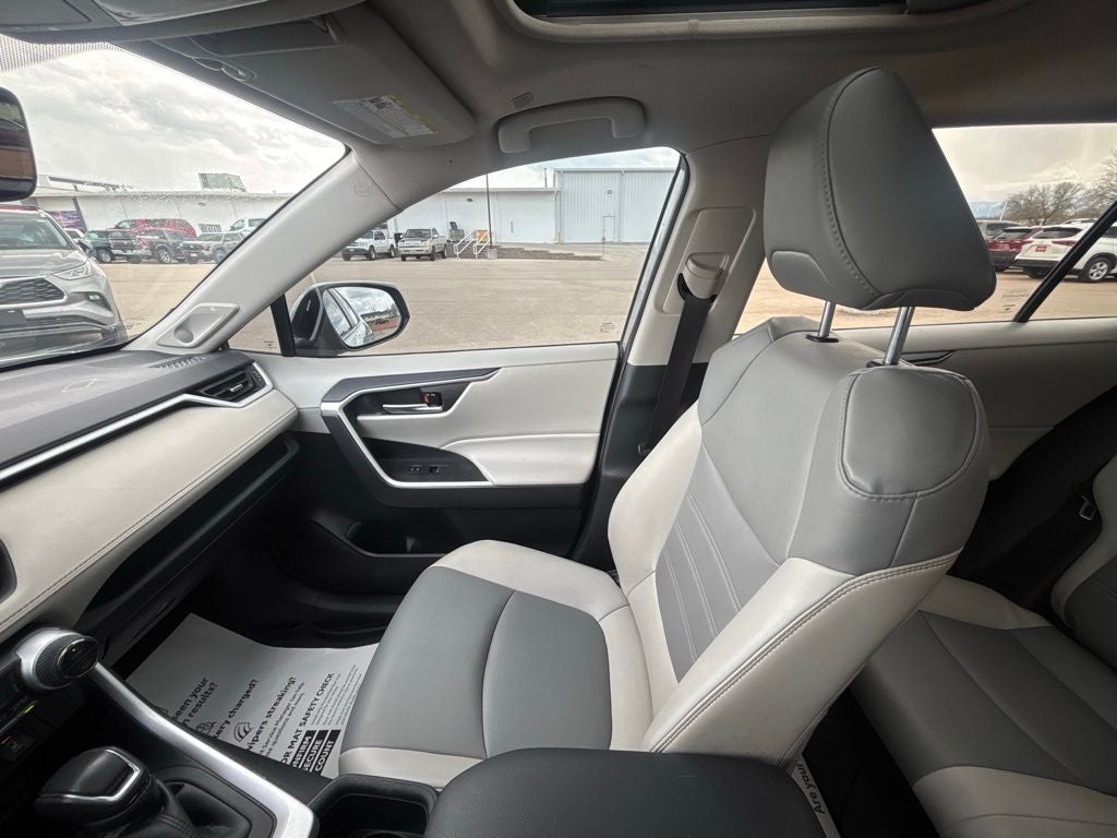 2023 Toyota RAV4 Hybrid XLE Premium