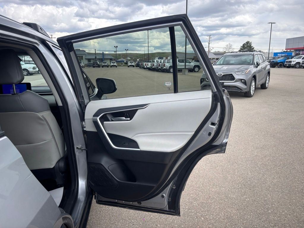 2023 Toyota RAV4 Hybrid XLE Premium