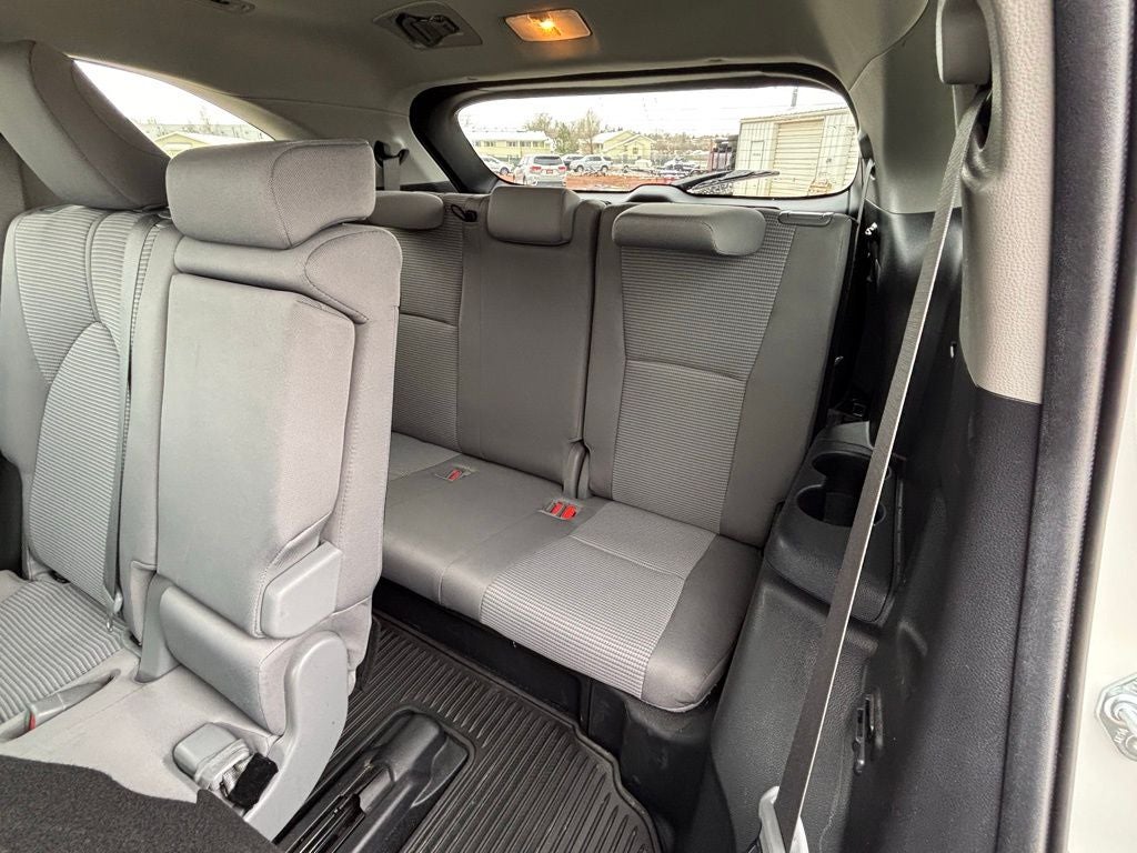 2020 Toyota Highlander LE