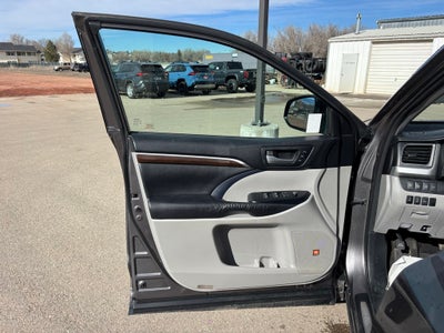 2015 Toyota Highlander Limited Platinum V6