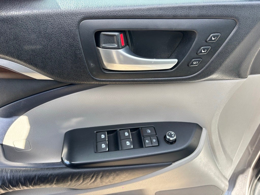 2015 Toyota Highlander Limited Platinum V6