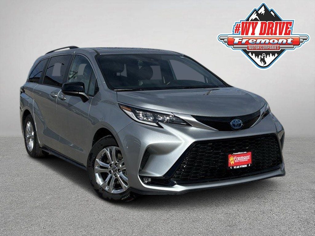 2022 Toyota Sienna XSE 7 Passenger