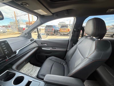 2022 Toyota Sienna XSE 7 Passenger