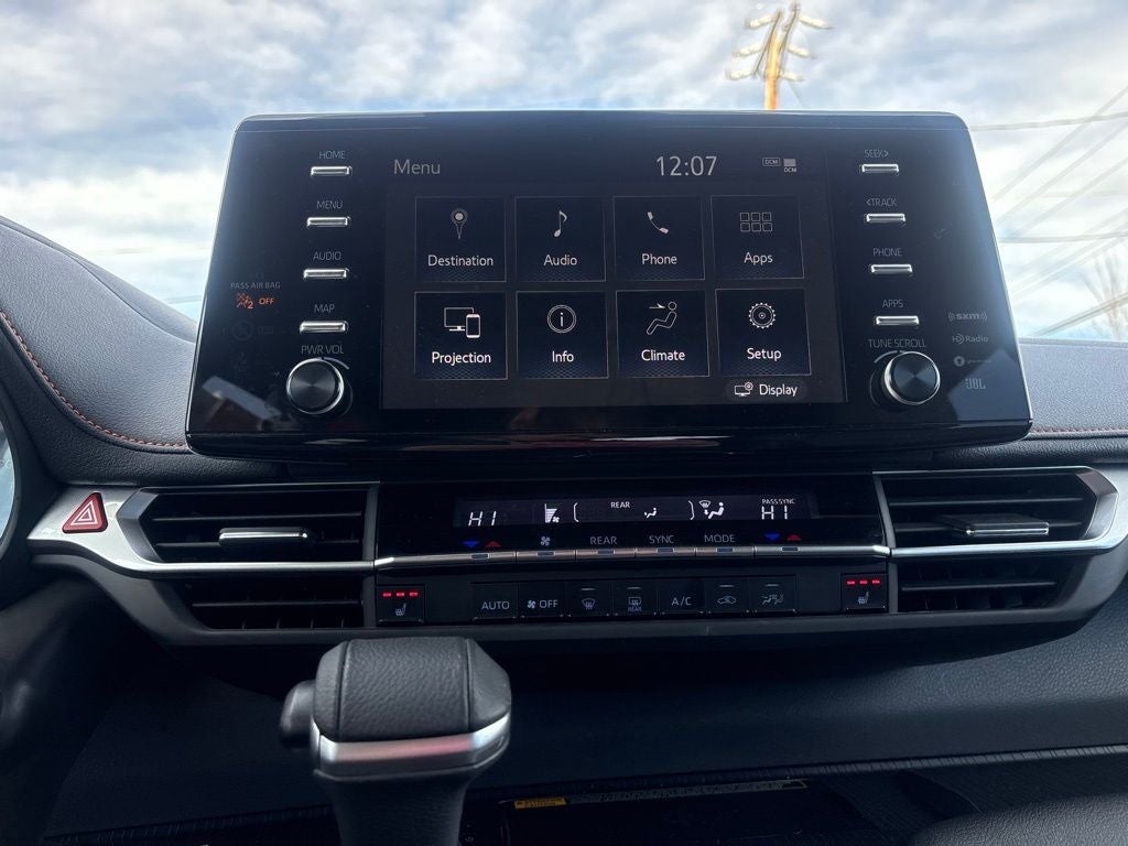 2022 Toyota Sienna XSE 7 Passenger