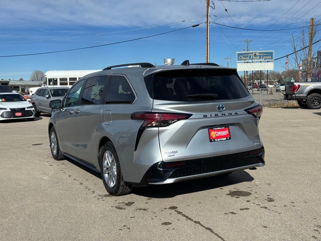 2022 Toyota Sienna XSE 7 Passenger