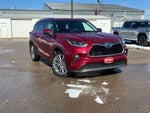 2023 Toyota Highlander Hybrid Platinum