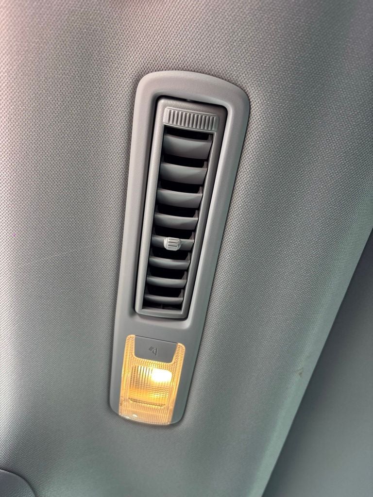 2023 Toyota Highlander Hybrid Platinum