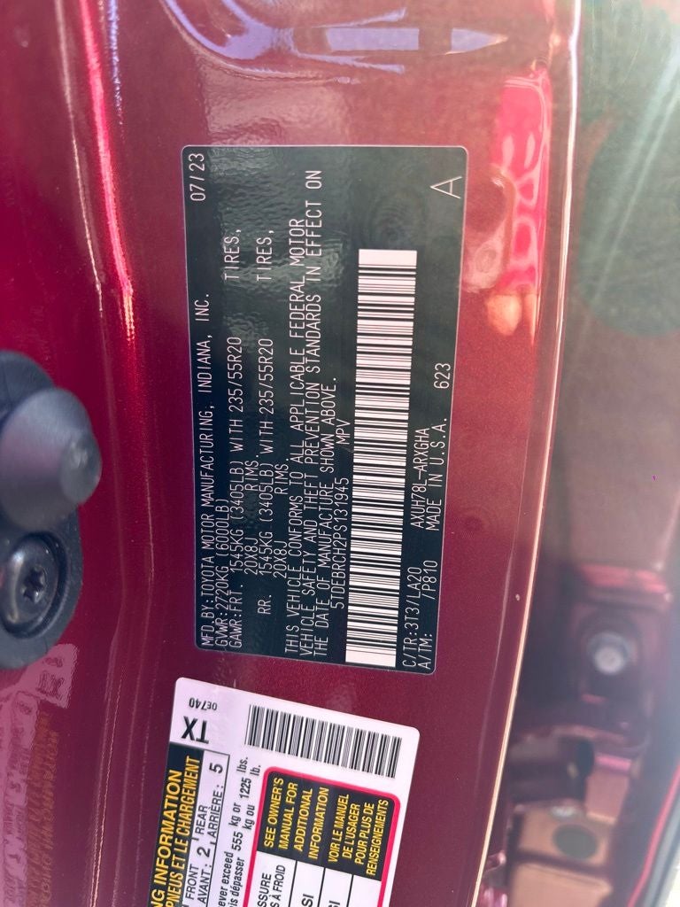 2023 Toyota Highlander Hybrid Platinum